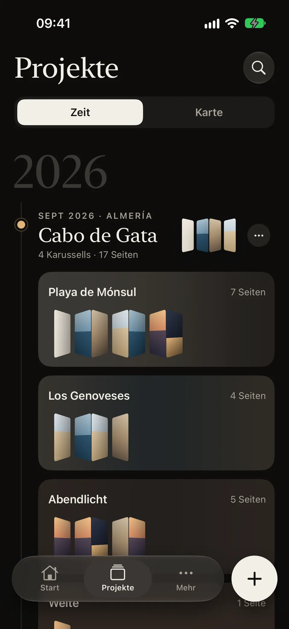 Zeitleiste mit der aufgeklappten Reise Cabo de Gata und ihren gefalteten Karussells, unten die Leiste mit dem Plus.